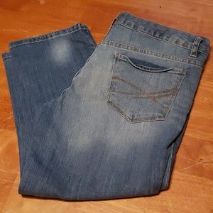 Aero Jean Capris